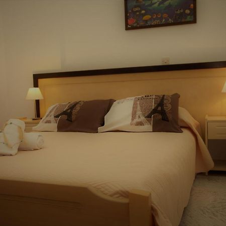 Aparthotel Bella Sant à Períssa Extérieur photo