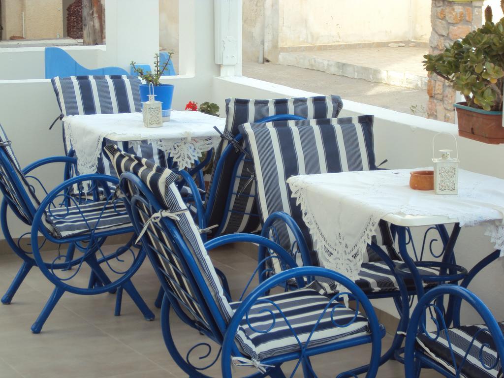 Aparthotel Bella Sant à Períssa Extérieur photo