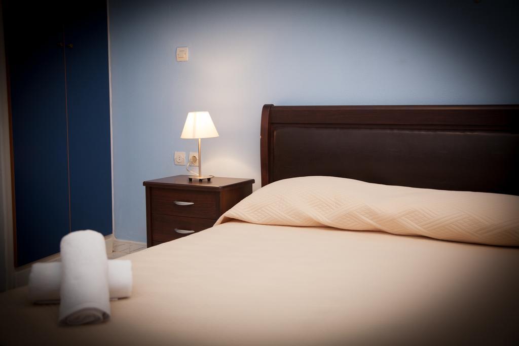 Aparthotel Bella Sant à Períssa Extérieur photo