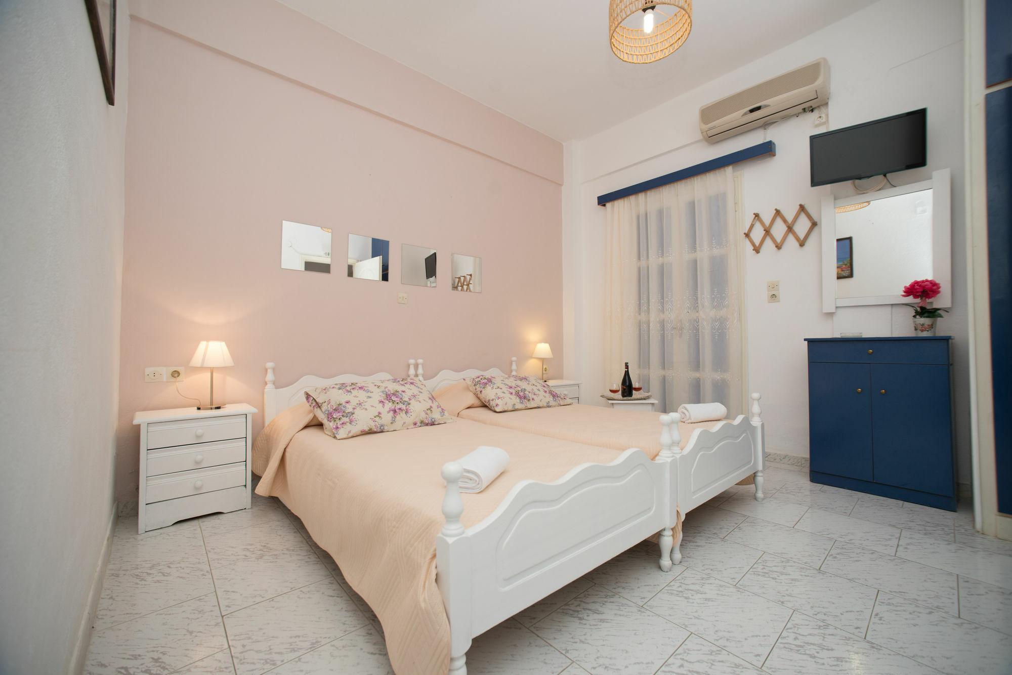 Aparthotel Bella Sant à Períssa Extérieur photo